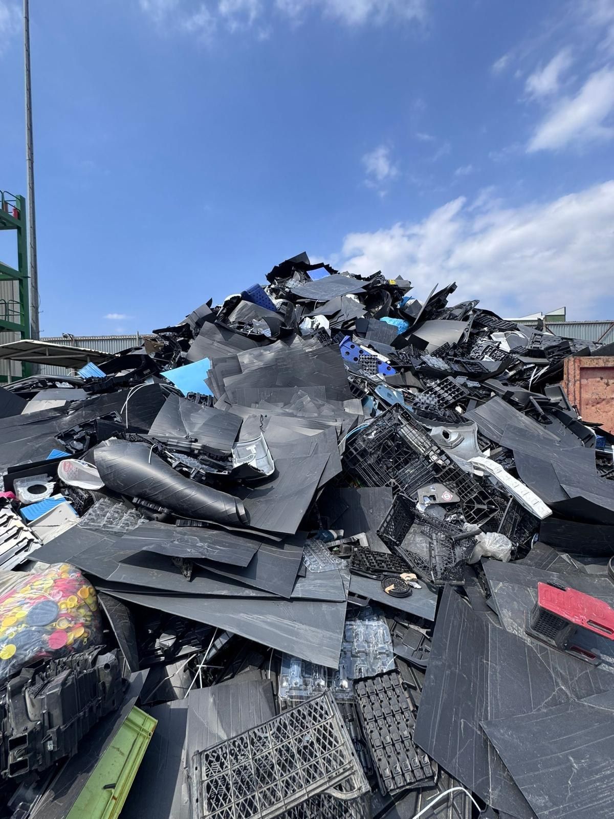 İnova Bursa tesisindeki plastik ve ambalaj atıkları ayırma alanı